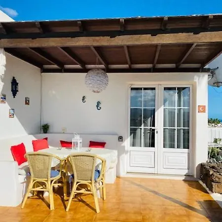 Rey Carlos Apartment